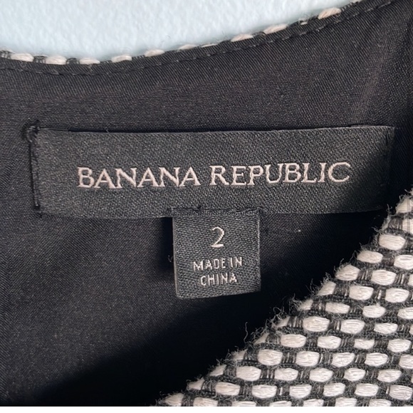 Banana republic dress with pockets - Picture 3 of 6